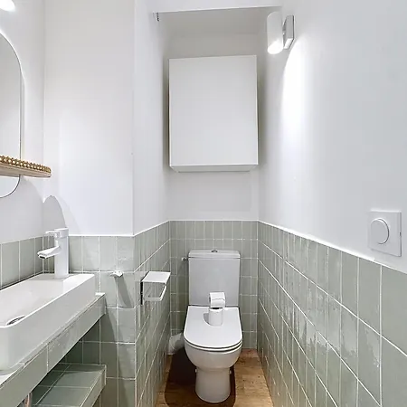 1br Design Balcony Center Tram & 10mins